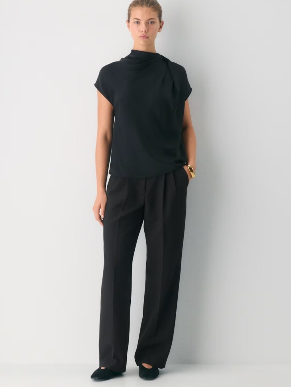 Aritzia The Effortless Pant High-Rise Wide-Leg Pants in Black